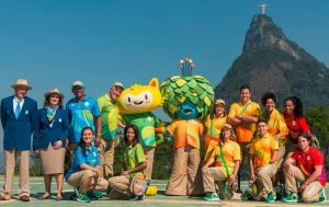 Uniformes de funcionários e voluntários do Rio 2016