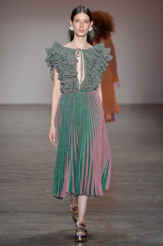 Plissado e Lurex GIG Couture